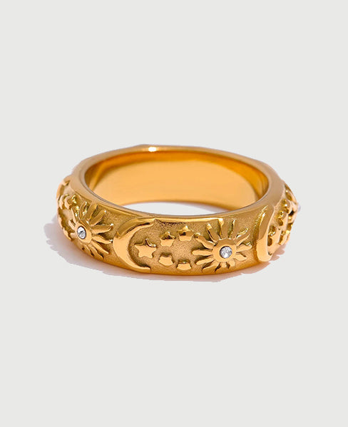 **Nina’s Elegant Ring**  
A stunning piece that captures the essence of sophistication, perfect for any occasion.  

**Sophia's Sparkling Band**  
This dazzling ring shines with every movement, making it a must-have in your jewelry collection.  

**Luna's