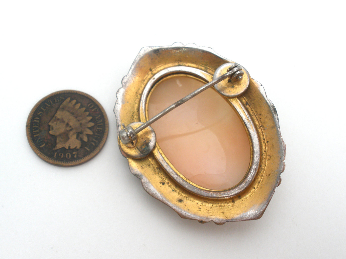 Καρφίτσα καρφίτσας Antique Shell Cameo &amp; Enamel