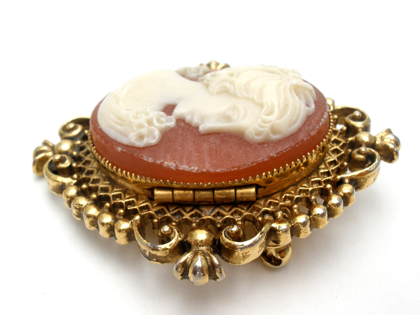Καρφίτσα μενταγιόν αρώματος Cameo Vintage Avon