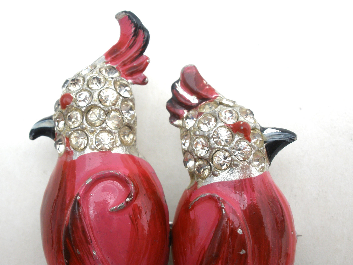 Σετ καρφίτσες Coro Calopsitta Pink Bird Duette περ. 1941