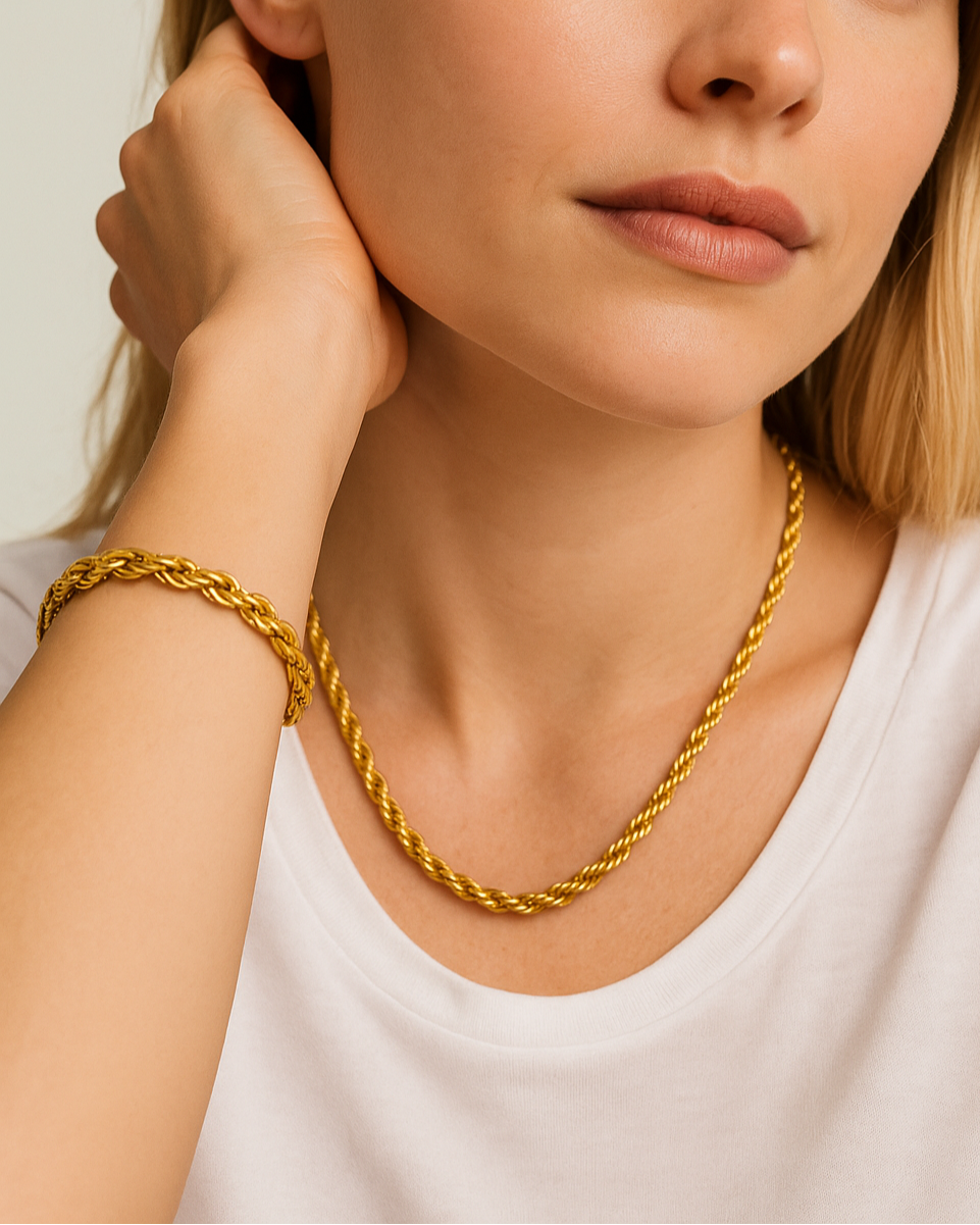 **Gia Necklace**  
Elevate your style with the Gia Necklace, a stunning piece that combines elegance and charm, perfect for any occasion! 

**Lila Pendant**  
Discover the beauty of the Lila Pendant—an exquisite accessory that adds a touch of sophisticati