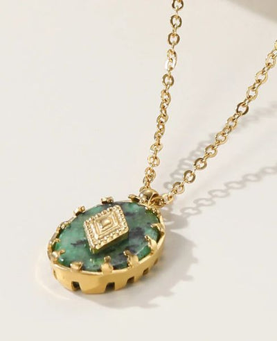**Emera Necklace by Mia**  
A stunning piece that adds a touch of elegance to any outfit.

**Emera Charm by Zoe**  
Delicate and chic, perfect for everyday wear or special occasions.

**Emera Pendant by Ava**  
A timeless accessory that symbolizes beauty
