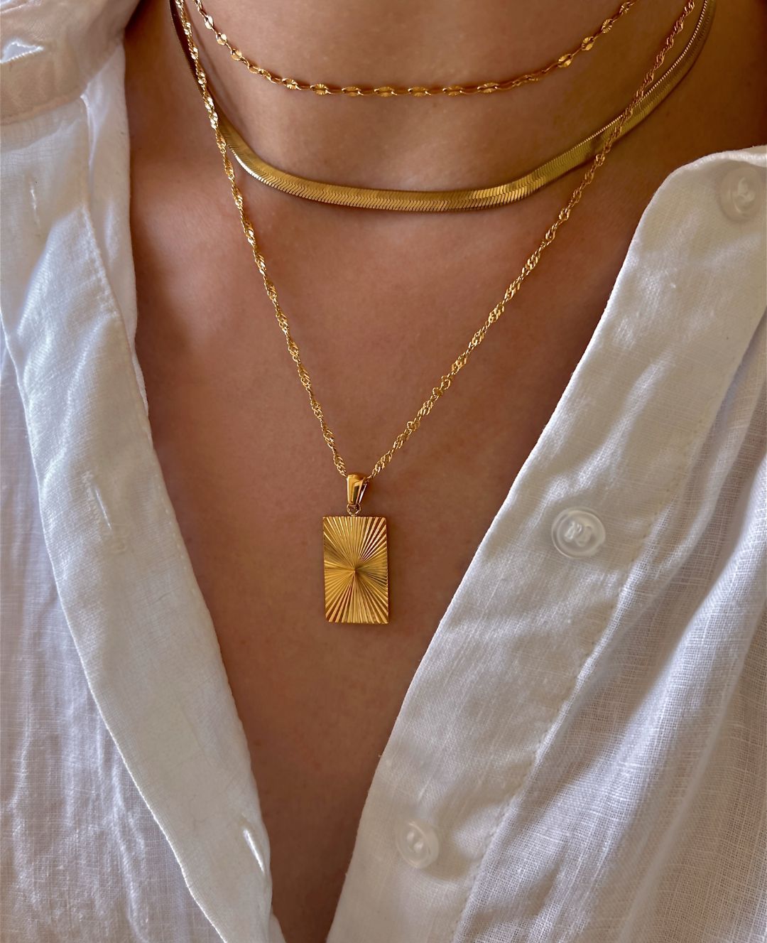 **Amani's Chic Necklace**  
Elevate your style with Amani's stunning necklace, perfect for any occasion. 

**Layla's Dazzling Pendant**  
Let Layla’s dazzling pendant add a touch of elegance to your jewelry collection. 

**Zara's Elegant Chain**  
Zara's