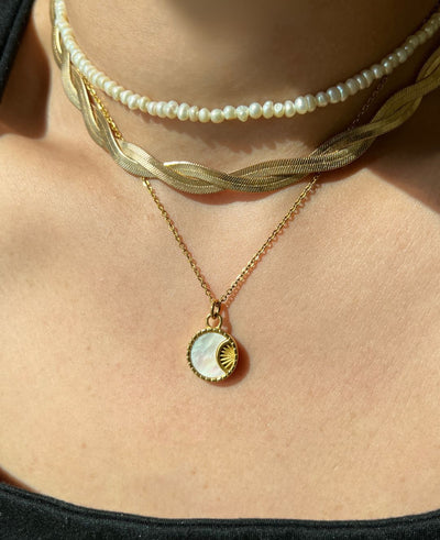 Adorn yourself like Mia with the ethereal beauty of the Luna Pearl Necklace, perfect for any occasion.