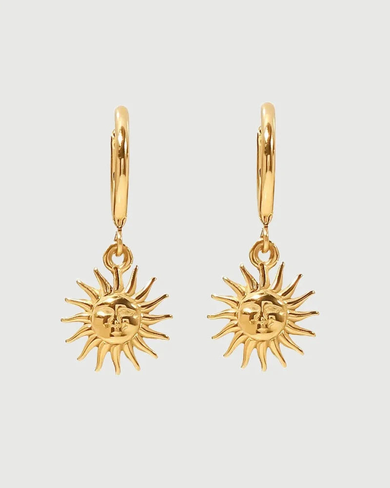**Camila's Chic Earrings**  
Elevate your style with Camila's stunning earrings, perfect for any occasion!