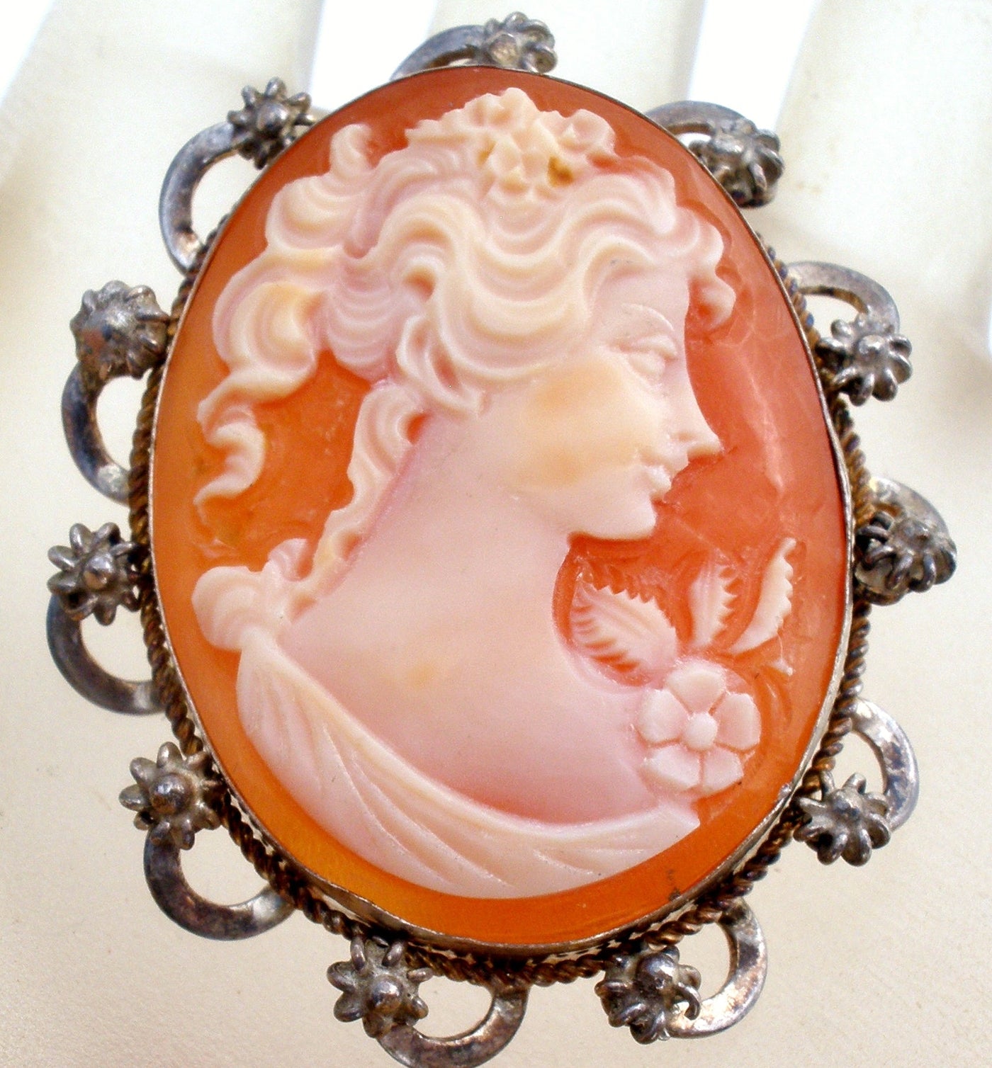 Ασημένια καρφίτσα Cameo Vintage
